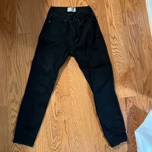 Everlane size 26 ankle black jeans